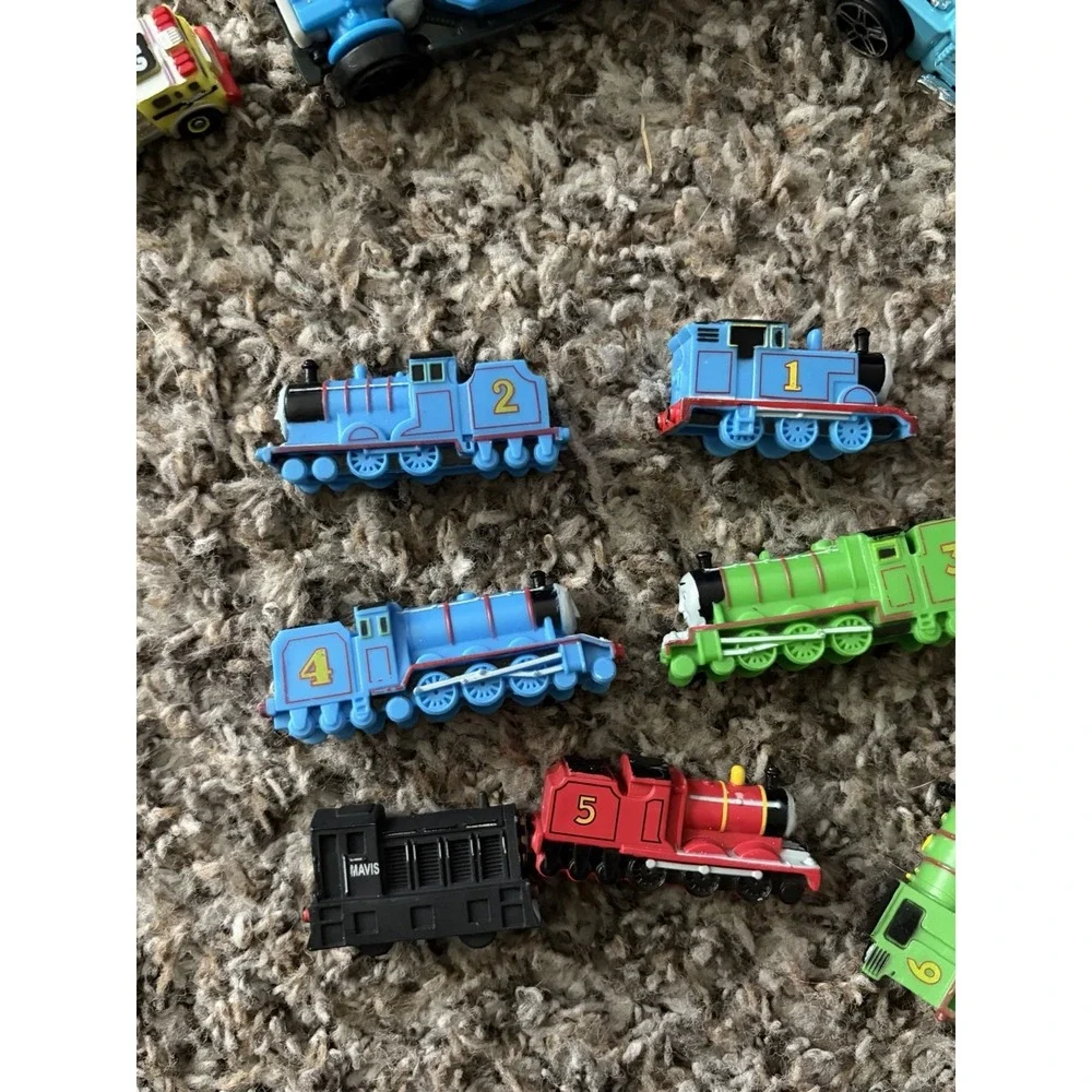 Small Toy Cars Plastic Train Figures Lot